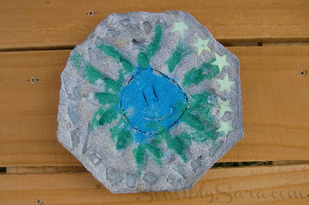 #SummerofJoann Handprint Stone - SensiblySara.com
