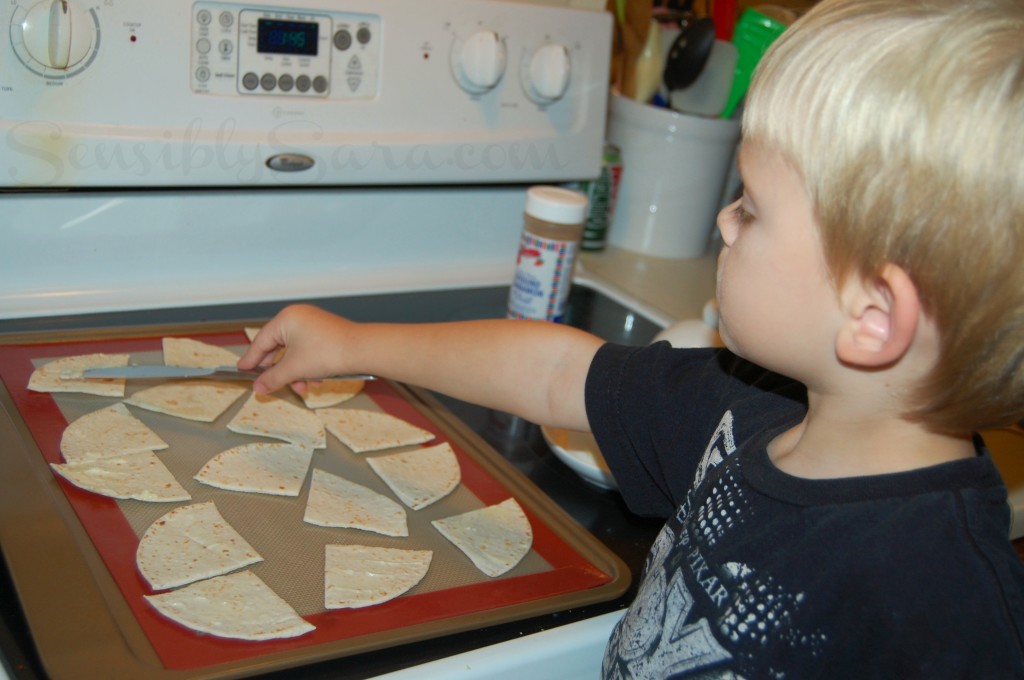 Kids in the Kitchen - Cinnamon Chips | SensiblySara.com