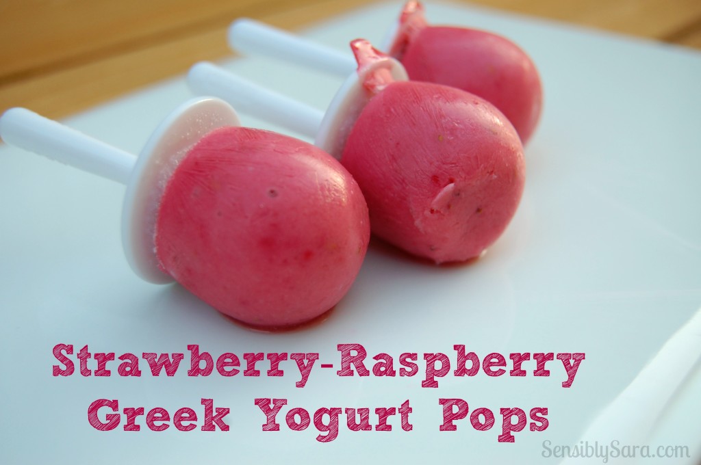 Strawberry-Raspberry Greek Yogurt Pops | SensiblySara.com