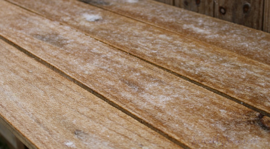 Icy Fence Table | SensiblySara.com