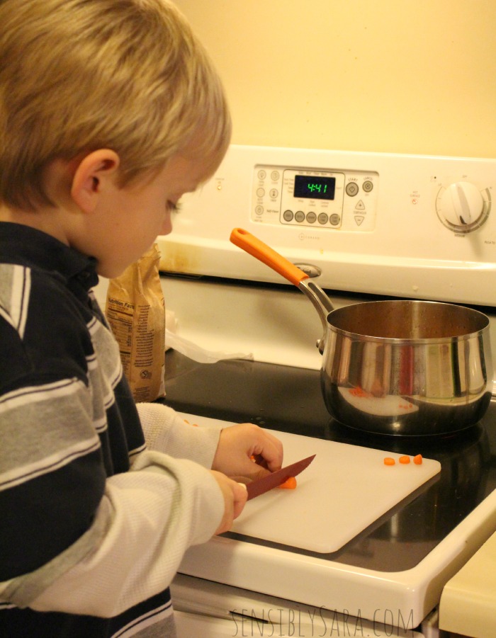 Kids in the Kitchen: Chopping | SensiblySara.com