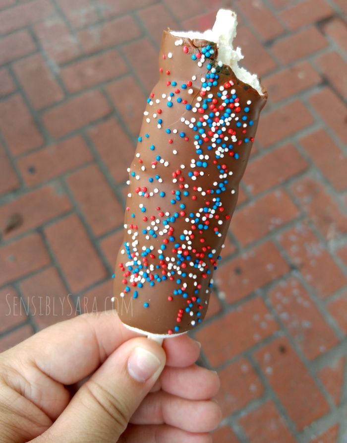 Chocolate Covered Marshmallow Pops | SensiblySara.com