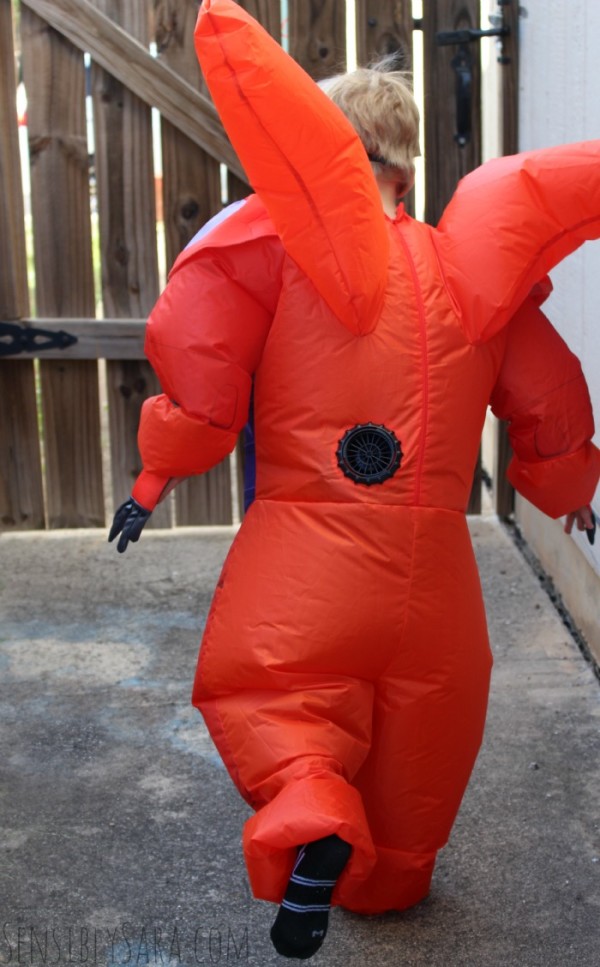 Inflatable Baymax Costume from Costume SuperCenter Review