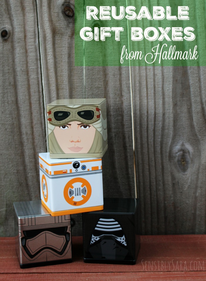 Reusable Holiday Gift Boxes from Hallmark | SensiblySara.com