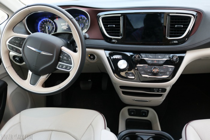 Chrysler Pacifica Interior | SensiblySara.com