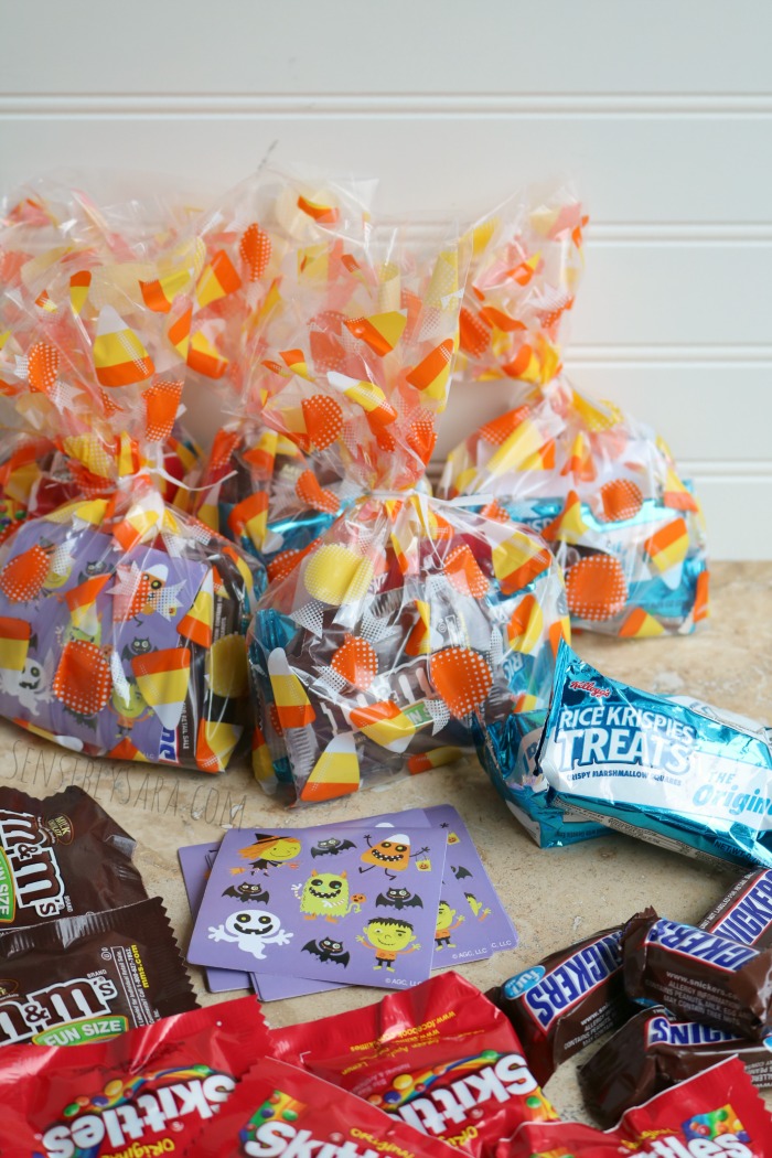 BOO it Forward Treat Bags | SensiblySara.com