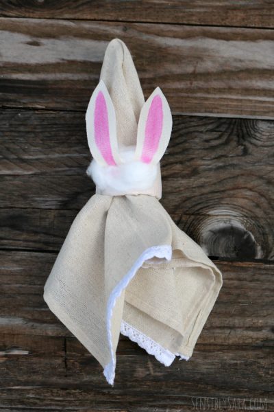 Bunny Napkin Ring Craft | SensiblySara.com