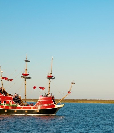 Red Dragon Pirate Cruises | SensiblySara.com