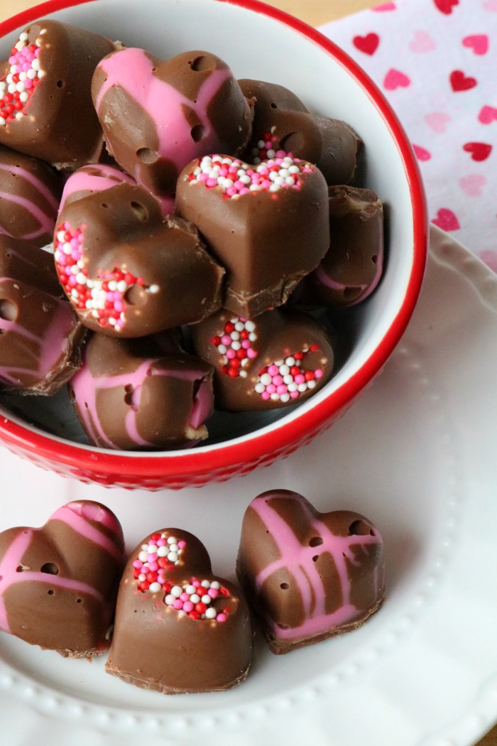 Chocolate Covered Hearts with Peanut Butter Marshmallow Fluff | SensiblySara.com