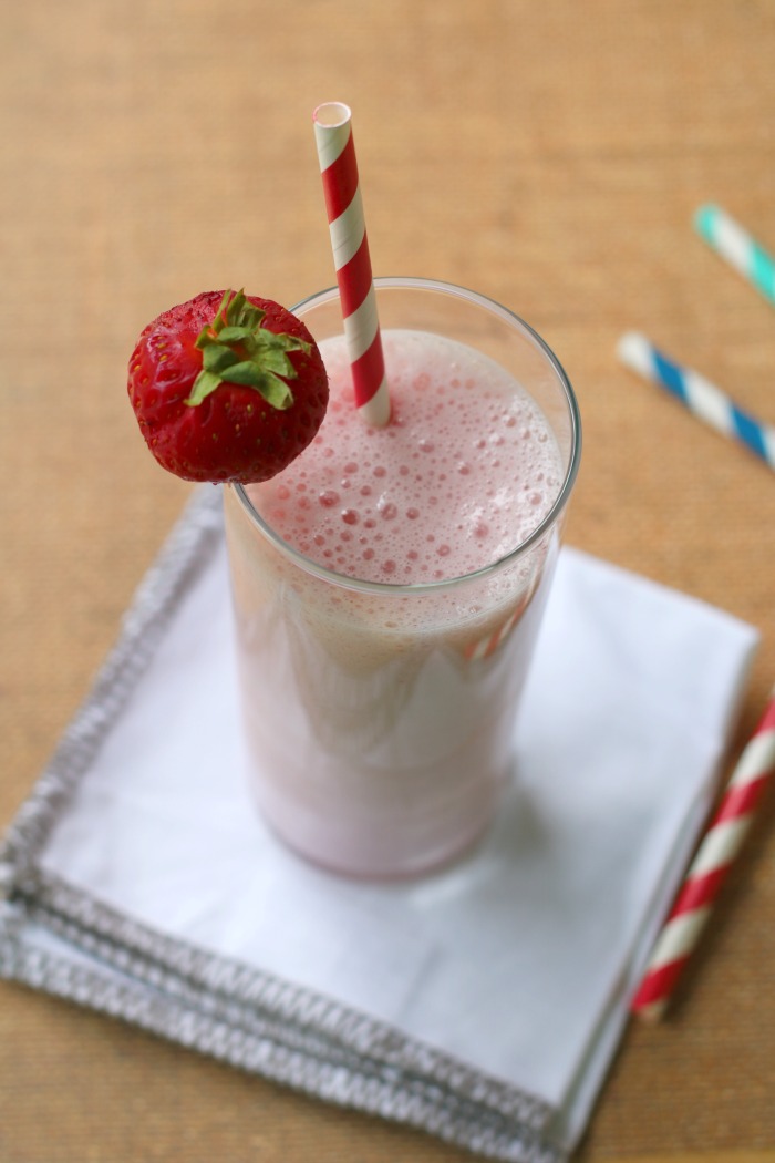 Angel Food Smoothie King Copycat Recipe | SensiblySara.com