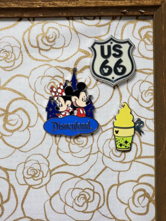 Simple Disney Pin Display | SensiblySara.com