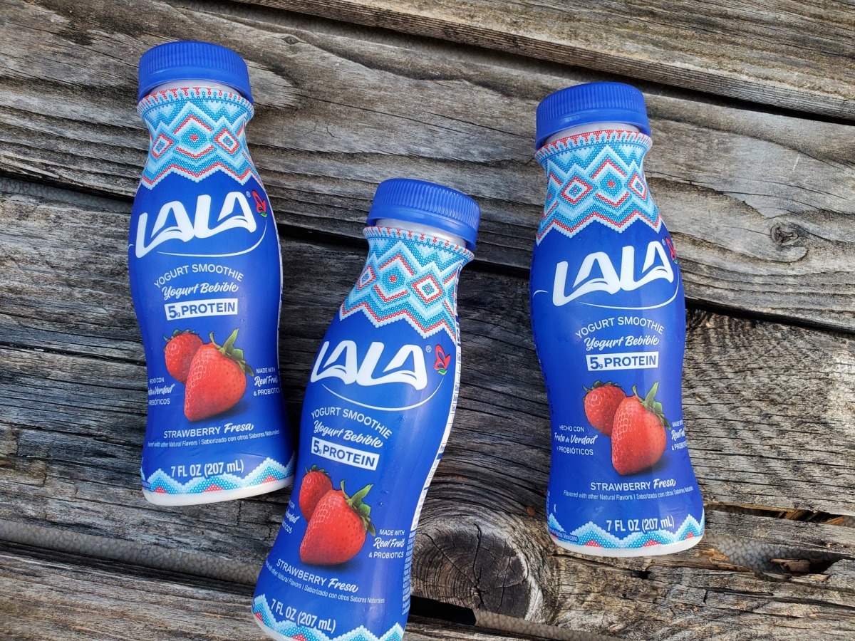 LALA Wild Strawberry Yogurt Smoothie 7 oz Bottles - Shop Yogurt at H-E-B